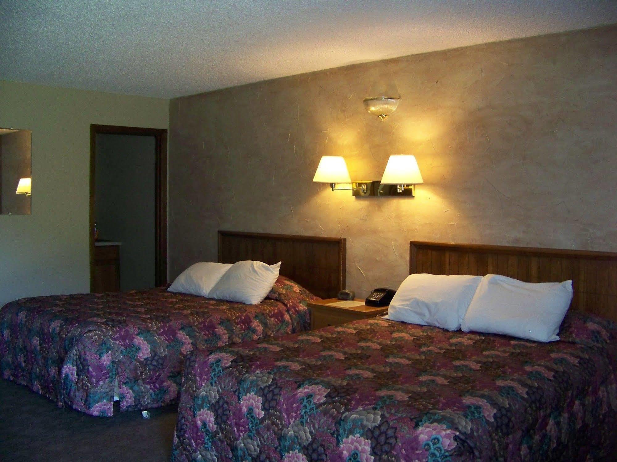 Canyon Lake Resort Rapid City Exterior photo